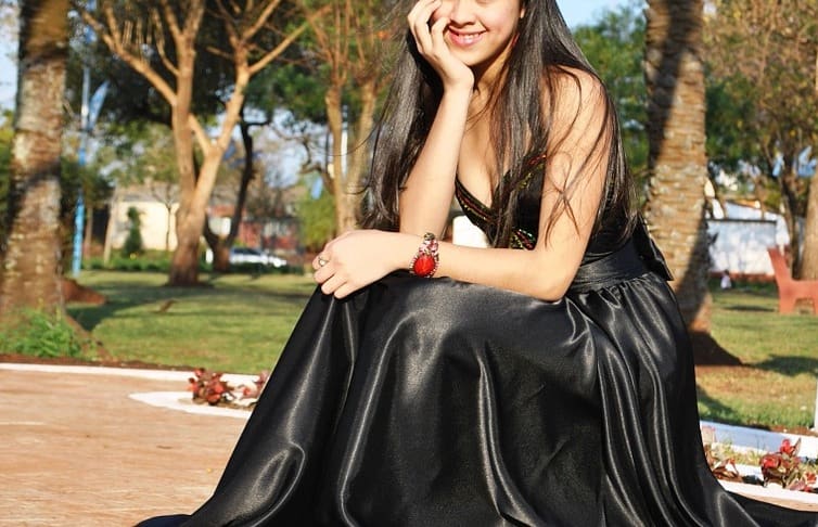 woman wearing black dress